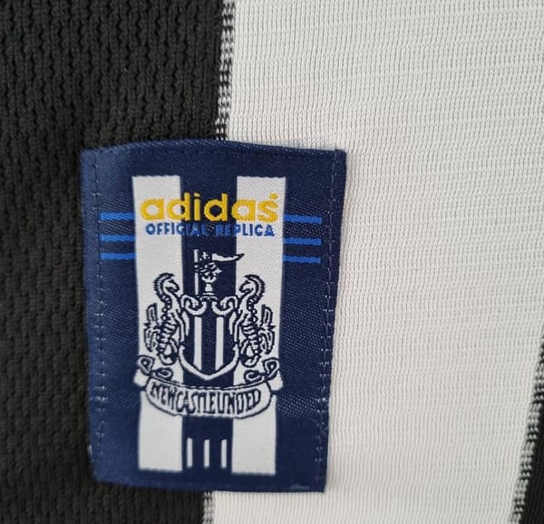 Retro 00/01 Newcastle United Home Soccer Jersey - Image 6