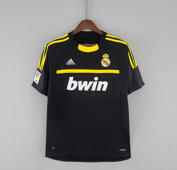 Vintage Real Madrid 11/12 Goalkeeper Black Jersey