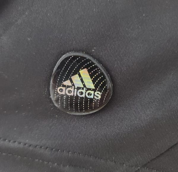 Vintage Real Madrid 11/12 Goalkeeper Black Jersey - Image 5