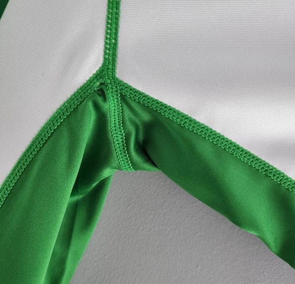 Retro Real Betis 01/02 Home Soccer Jersey - Image 4