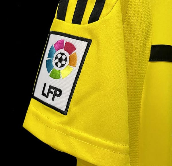 Retro 11/12 Real Madrid Goalkeeper Yellow Jersey - Image 9