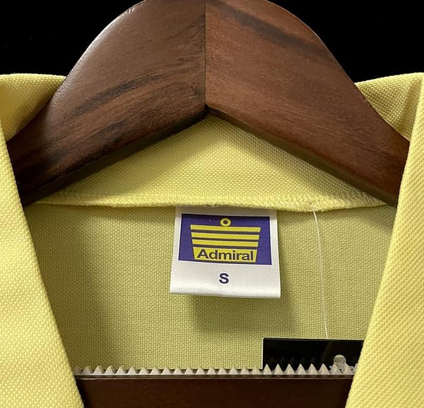 Retro 76/79 Wales away Soccer Jersey - Image 4