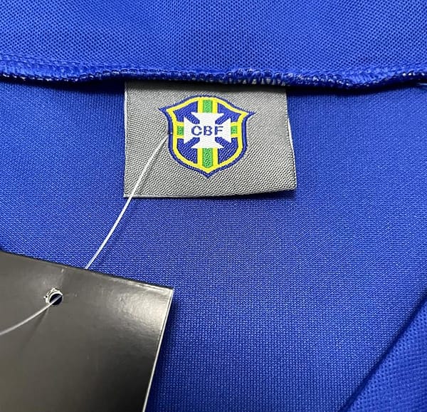 Retro 1957 Brazil Away Soccer Jersey - Image 6