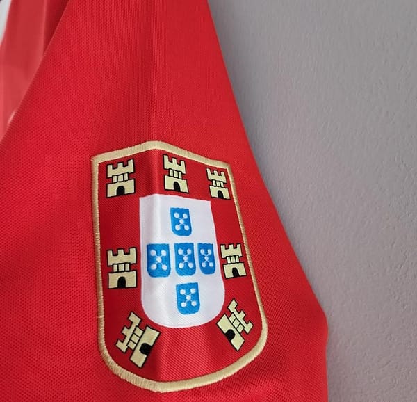 Retro 73/74 Benfica Home Soccer Jersey - Image 4