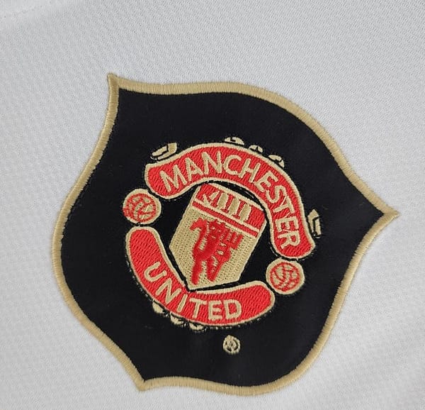 Retro Manchester United 06/07 Away Soccer Jersey - Image 8