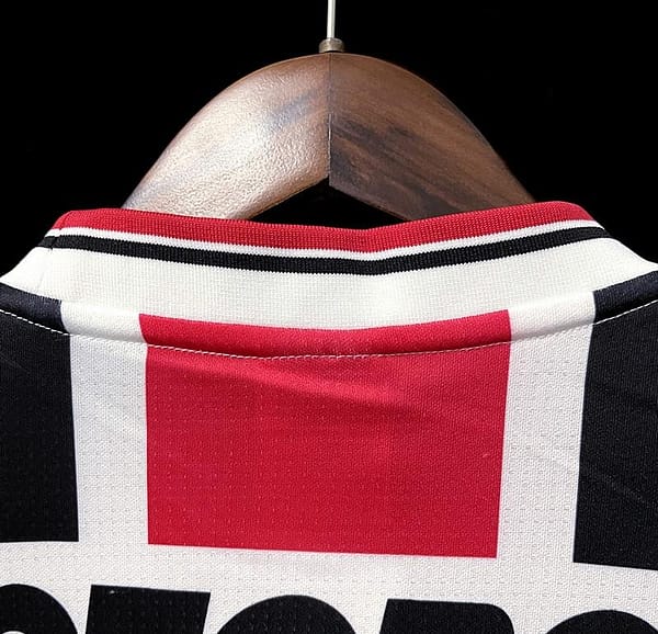 Retro 2000 Sao Paulo Away Soccer Jersey - Image 4