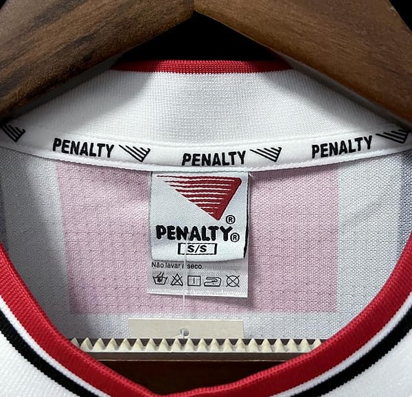 Retro 2000 Sao Paulo Away Soccer Jersey - Image 9
