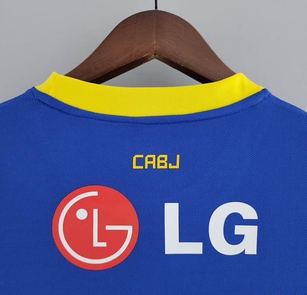 Retro 10/11 Boca Juniors Home Soccer Jersey - Image 2
