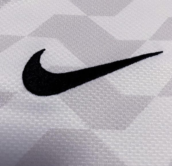 Retro 11/12 Corinthians Home Soccer Jersey - Image 13