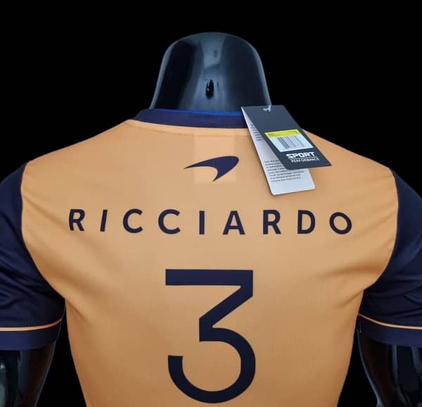 2022 F1 Formula One; McLaren Crew Neck - Image 4