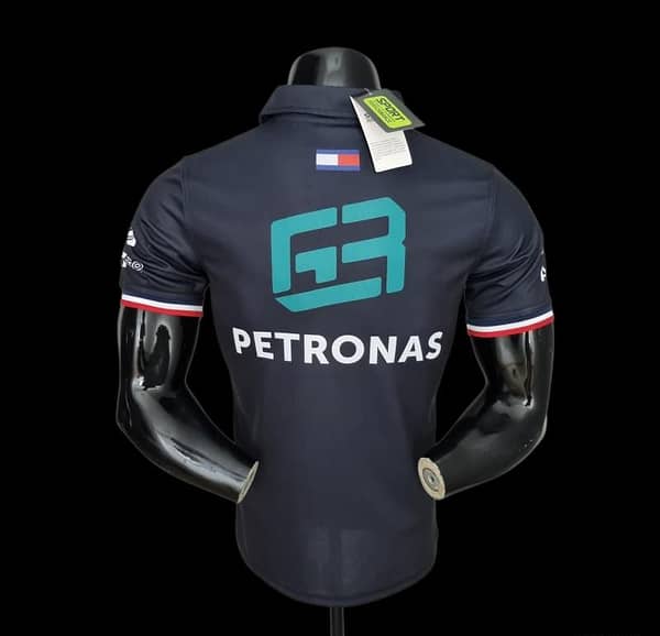 2022 F1 Formula One; Mercedes Benz #63 Polo Black - Image 4