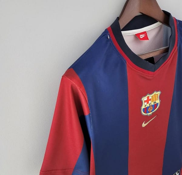 Retro 98/99 Barcelona Home  Soccer Jersey - Image 4