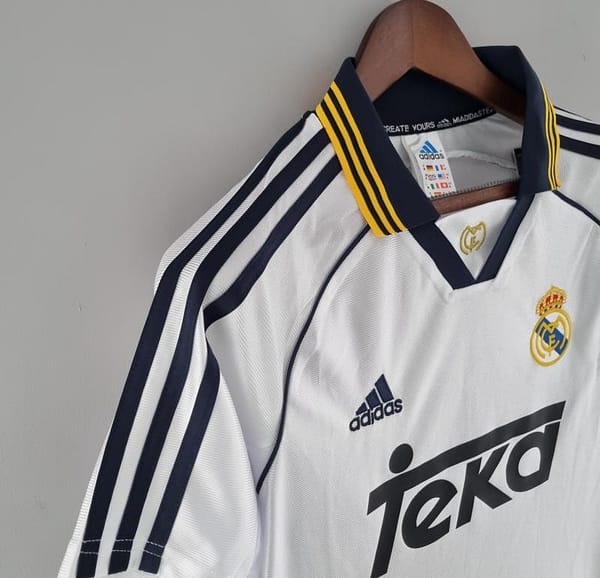 Retro Real Madrid 98/00 Home Soccer Jersey - Image 6