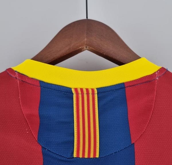 Retro 10/11 Barcelona Long Sleeve Home Soccer Jersey - Image 9