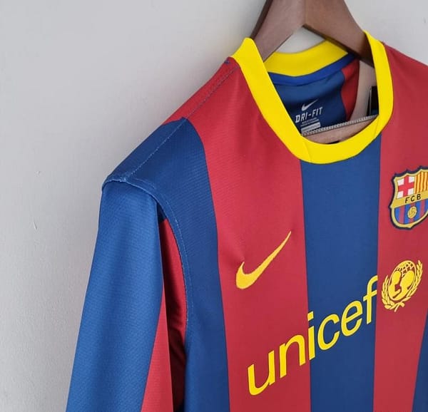 Retro 10/11 Barcelona Long Sleeve Home Soccer Jersey - Image 13