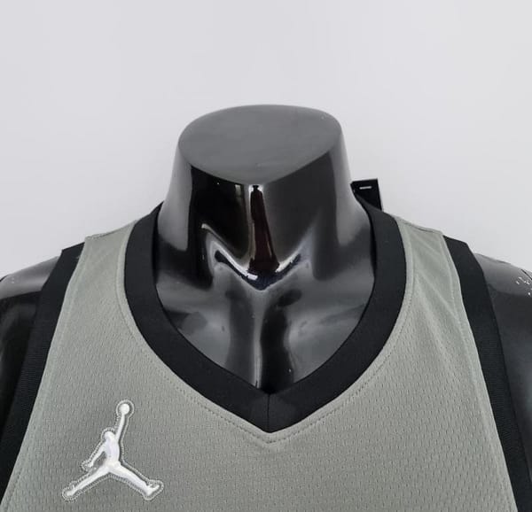 75th Anniversary Irving #11 Brooklyn Nets City Edition Gray NBA Jersey - Image 8