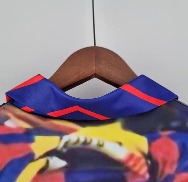 Retro Barcelona 93/94 Romario Jersey - Image 3