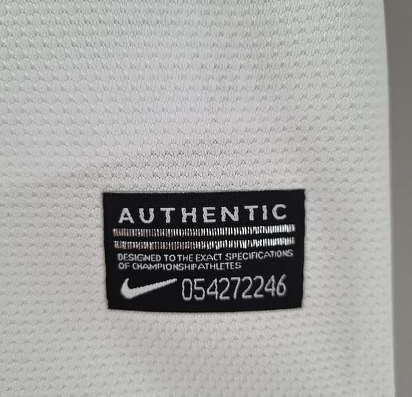 Retro Portugal 2012 Long Sleeve Away Soccer Jersey - Image 7