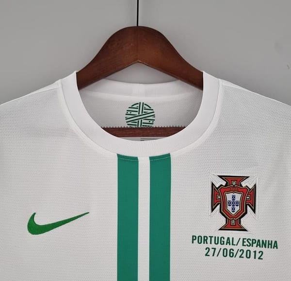 Retro Portugal 2012 Long Sleeve Away Soccer Jersey - Image 10
