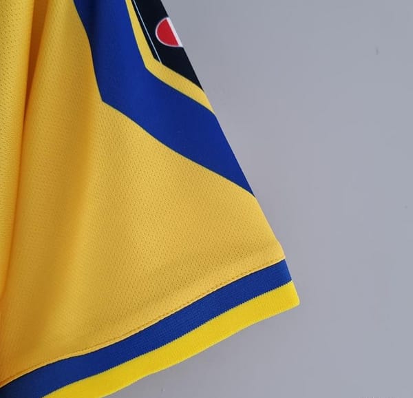 Retro Parma 99/00 Home Soccer Jersey - Image 5