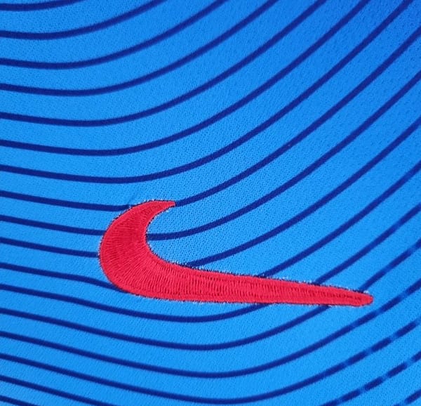 Retro Arsenal 02/04 Away Soccer Jersey - Image 7