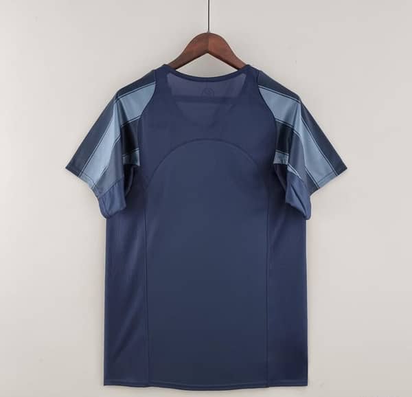 Retro Inter Milan 04/05 Third Away Soccer Jersey - Image 2