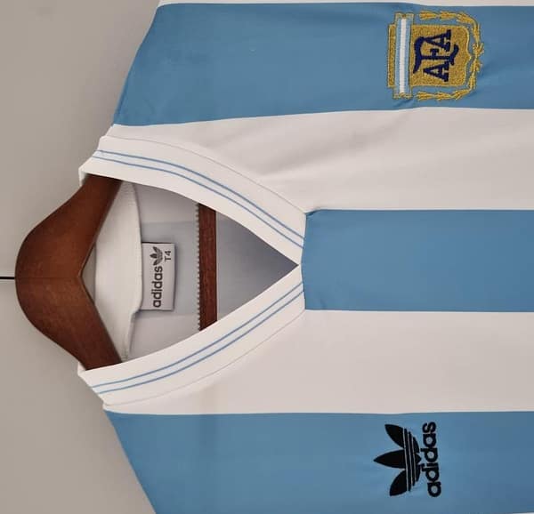 Retro Argentina 1993 Home Soccer Jersey - Image 2