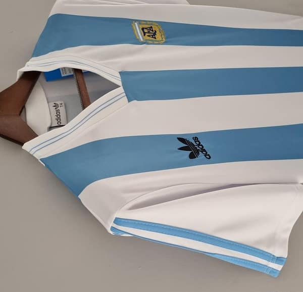 Retro Argentina 1993 Home Soccer Jersey - Image 8