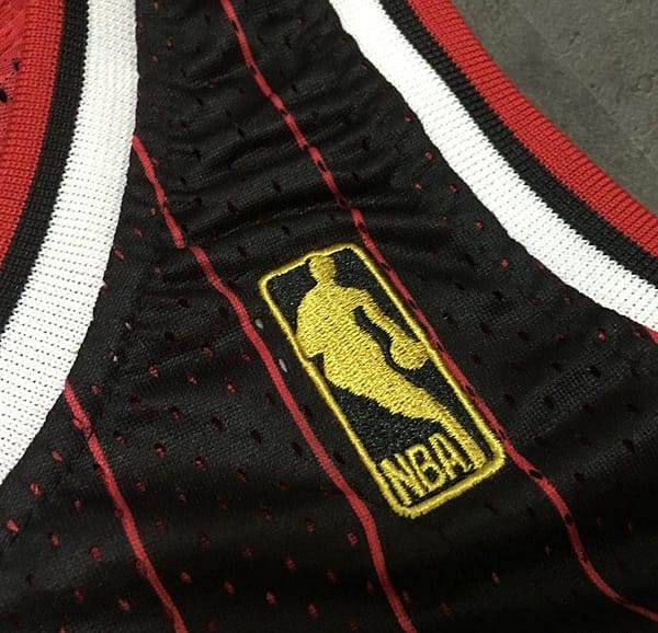 Men's Michael Jordan Black Retro Classic Team Jersey - Image 7