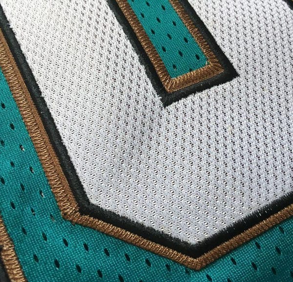 Men's Mike Bibby Green Retro Classic Team Jersey - Image 12