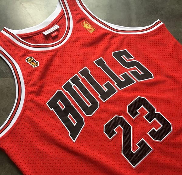 Men's Michael Jordan Red Retro Classic Team Jersey - Image 8