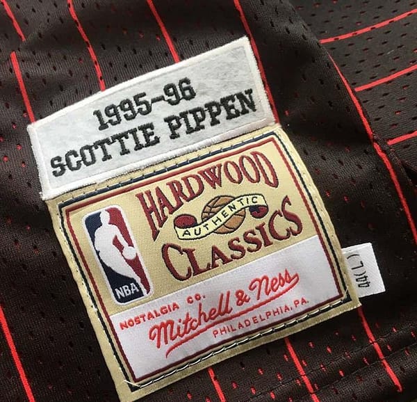 Men's Scottie Pippen Black Retro Classic Team Jersey - Image 8