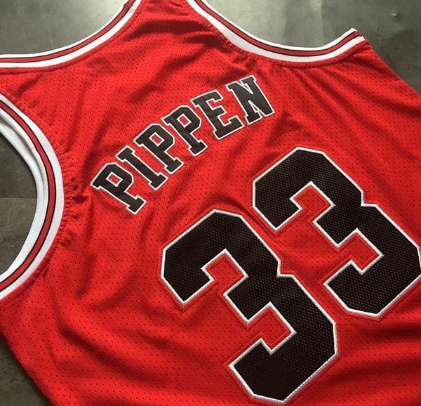 Men's Scottie Pippen Red Retro Classic Team Jersey - Image 6