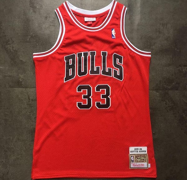 Men's Scottie Pippen Red Retro Classic Team Jersey - Image 3