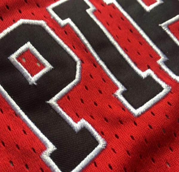 Men's Scottie Pippen Red Retro Classic Team Jersey - Image 8