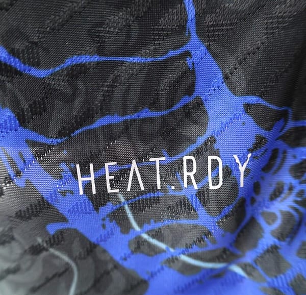 Player Version 24/25 Real Madrid Black/Blue Dragon Special Jersey - Image 4