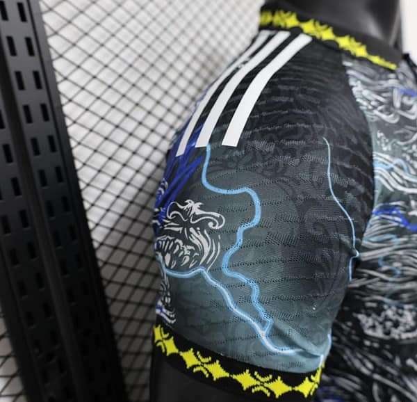 Player Version 24/25 Real Madrid Black/Blue Dragon Special Jersey - Image 5