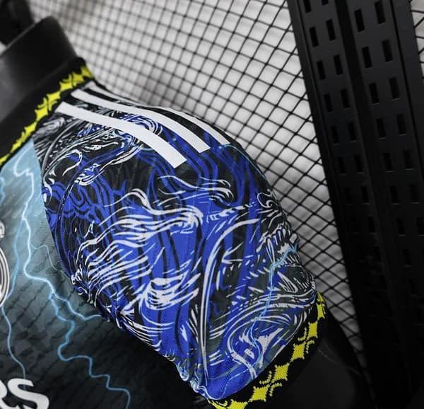 Player Version 24/25 Real Madrid Black/Blue Dragon Special Jersey - Image 6
