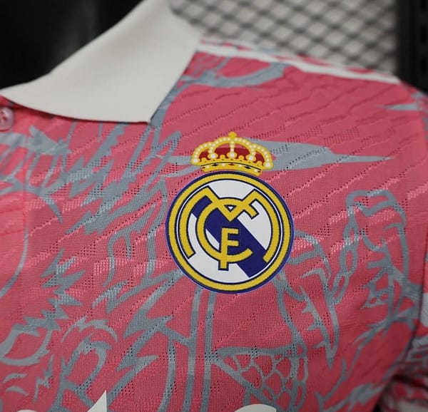 Player Version 24/25 Real Madrid Pink Dragon Special Jersey - Image 7