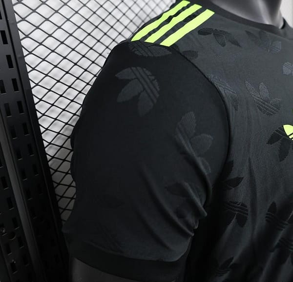 Player Version 24/25 Juventus x Adidas Original Black Jersey - Image 3