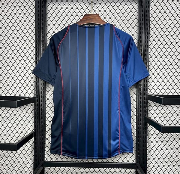 Retro 04/05 Barcelona Away Retro Jersey - Image 2