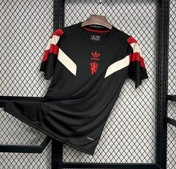 24/25 Manchester United Adidas Originals Black Training Jersey - Image 3
