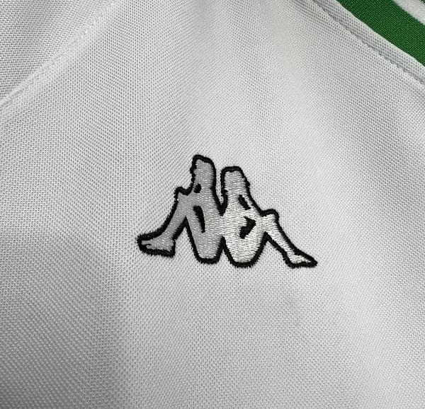 Retro 01/02 Werder Bremen Away Jersey - Image 5