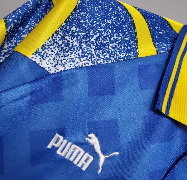Retro Parma 95/97 Blue Soccer Jersey - Image 4