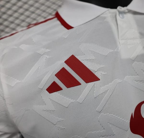 Player Version 25/26 Manchester United White Special Jersey - Image 5