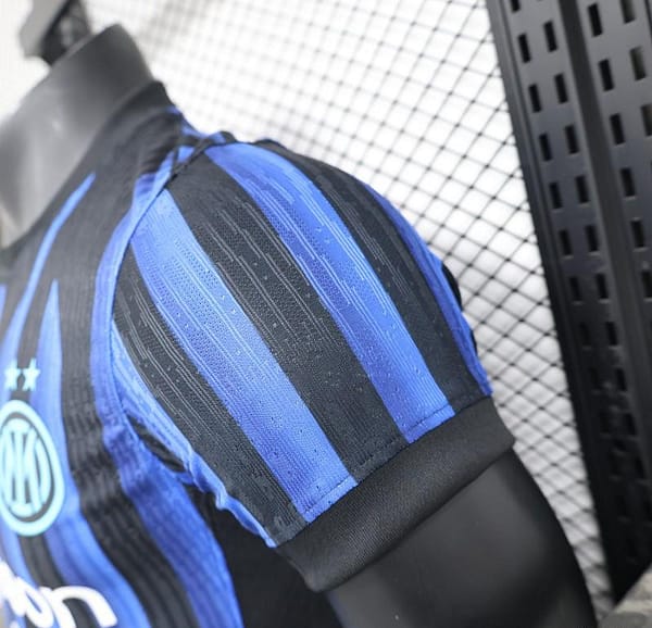 Player Version 25/26 Inter Milan Home Jersey With Sponsor - Image 8