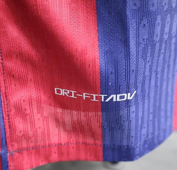 Player Version 25/26 Barcelona Home Leaked Jersey - Image 6