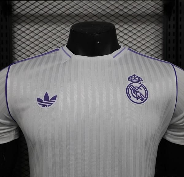 Player Version 25/26 Real Madrid White Icon Jersey - Image 9