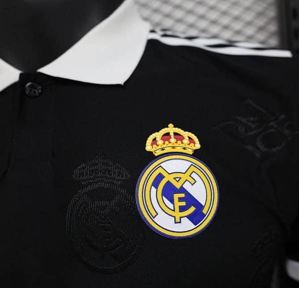 Player Version 24/25 Real Madrid Black Pre-Match Jersey - Image 3