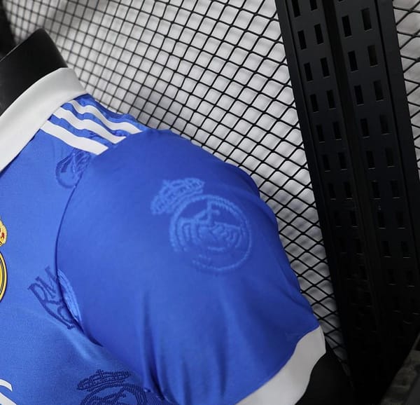 Player Version 24/25 Real Madrid Blue Pre-Match Jersey - Image 3